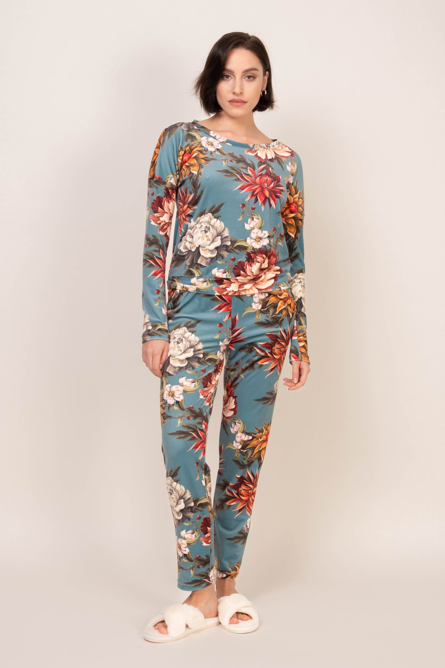 FLORAL IN BLOOM LONG SLEEVE CLASSIC LOUNGEWEAR